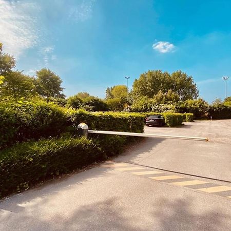 6-Person Apartment With Swimming Pool Tennis Court And Free Parking 25 Le Touquet Buitenkant foto