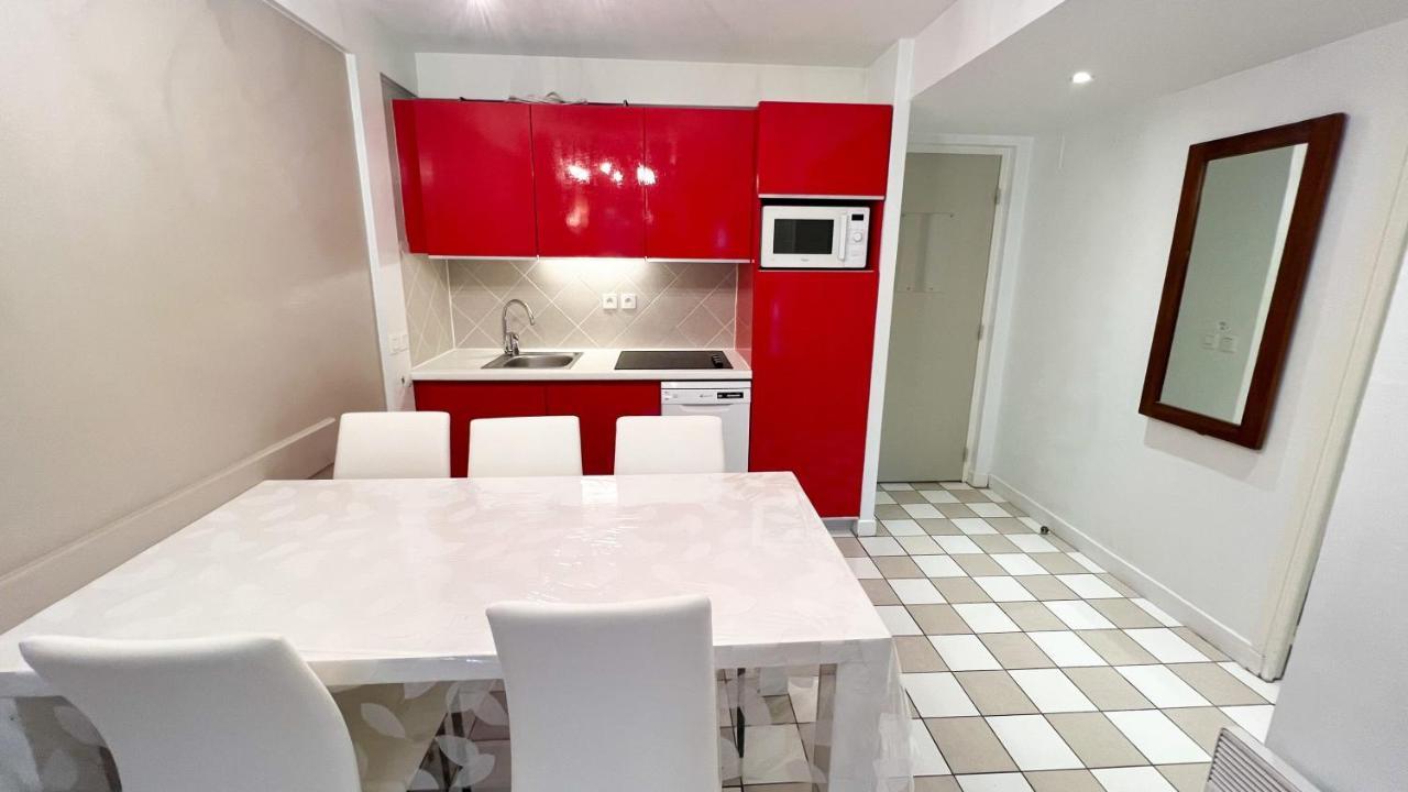 6-Person Apartment With Swimming Pool Tennis Court And Free Parking 25 Le Touquet Buitenkant foto