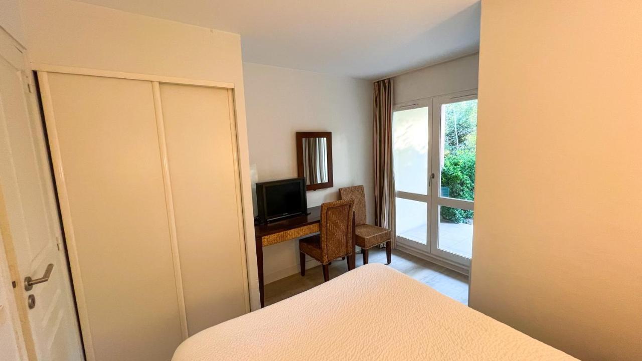 6-Person Apartment With Swimming Pool Tennis Court And Free Parking 25 Le Touquet Buitenkant foto