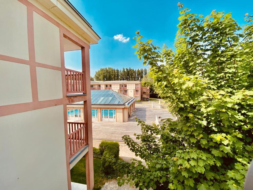 6-Person Apartment With Swimming Pool Tennis Court And Free Parking 25 Le Touquet Buitenkant foto