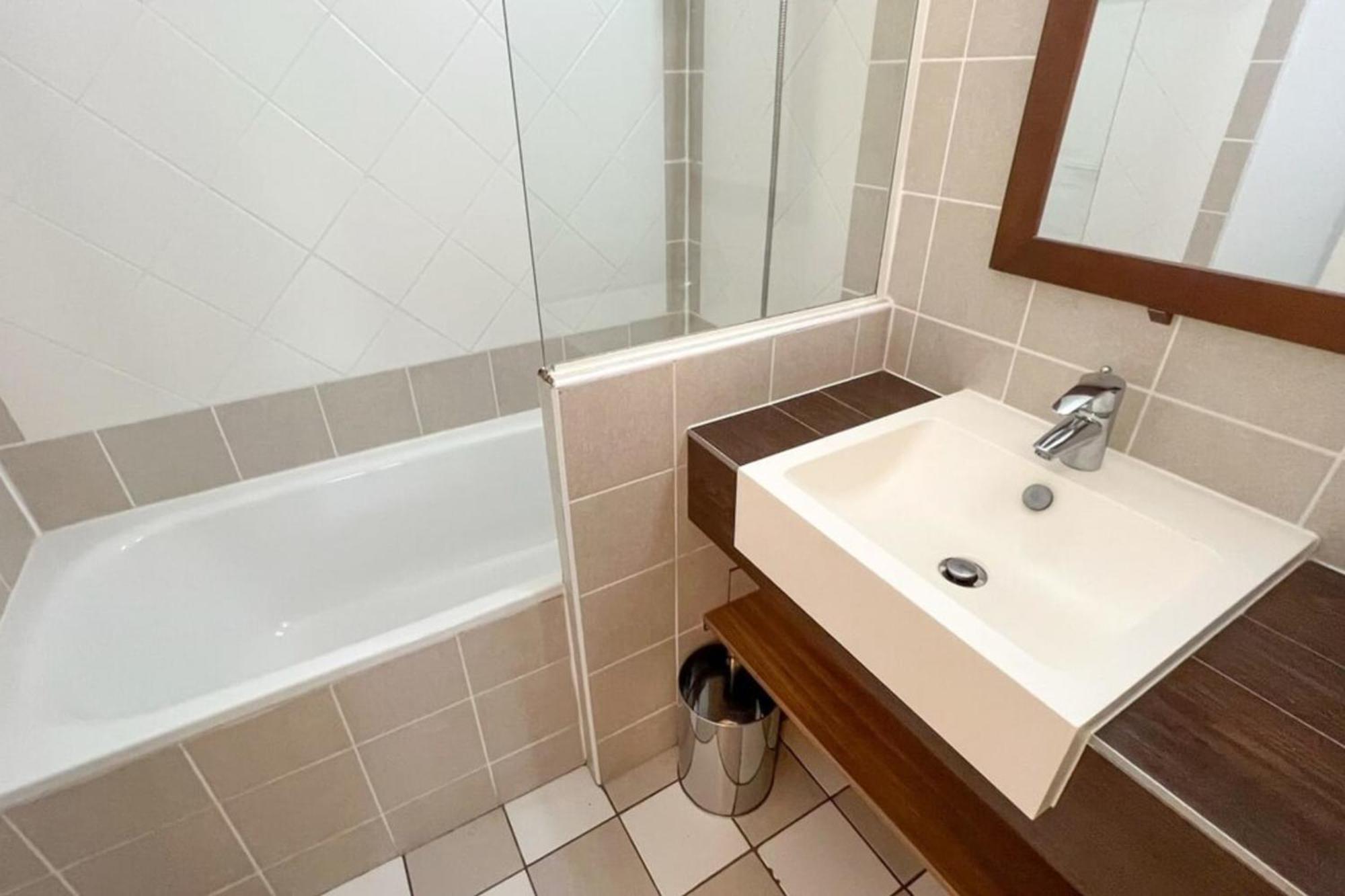 6-Person Apartment With Swimming Pool Tennis Court And Free Parking 25 Le Touquet Buitenkant foto